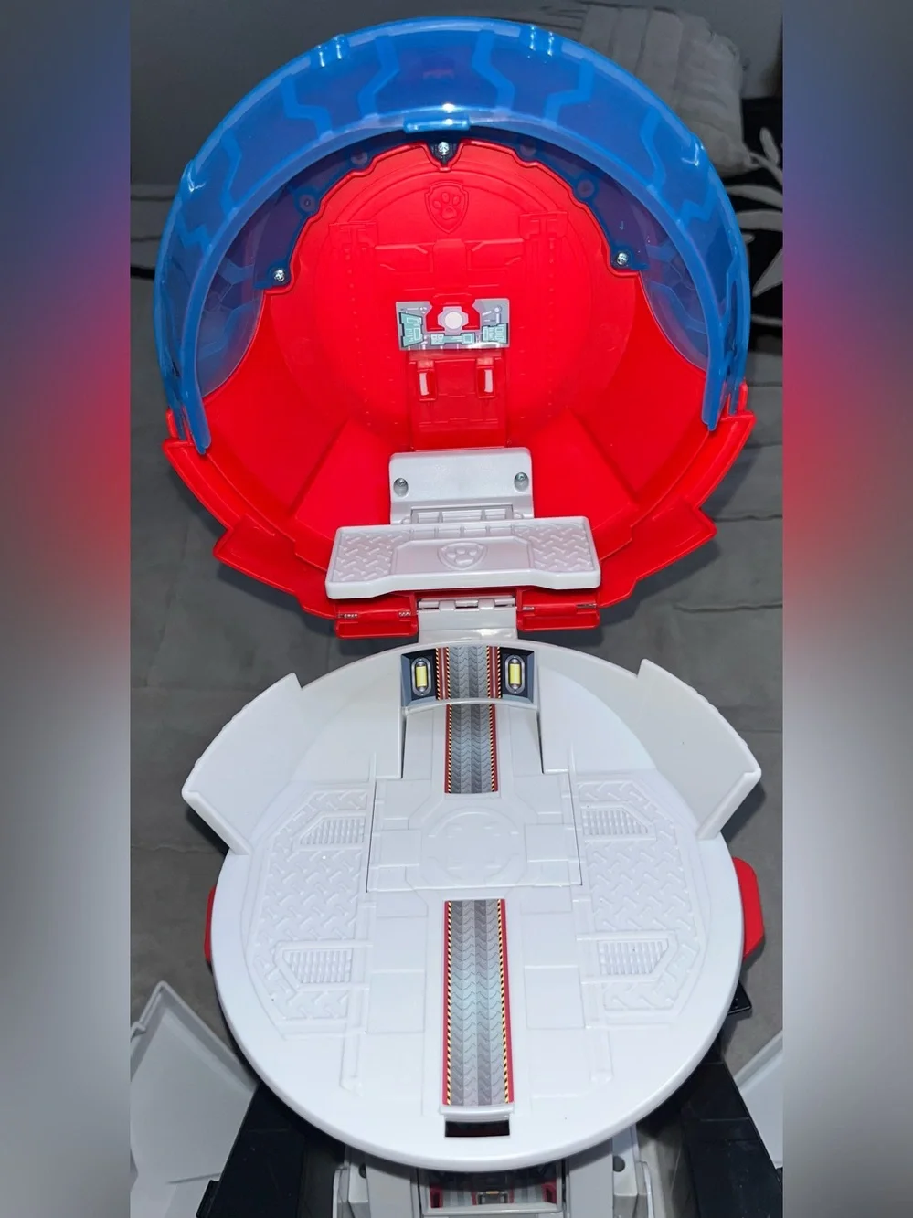 PAW Patrol The Mighty Movie Aircraft Carrier HQ - EXCELLENT CONDITION
